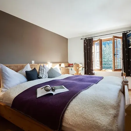 Kro Berghaus Alpenroesli *