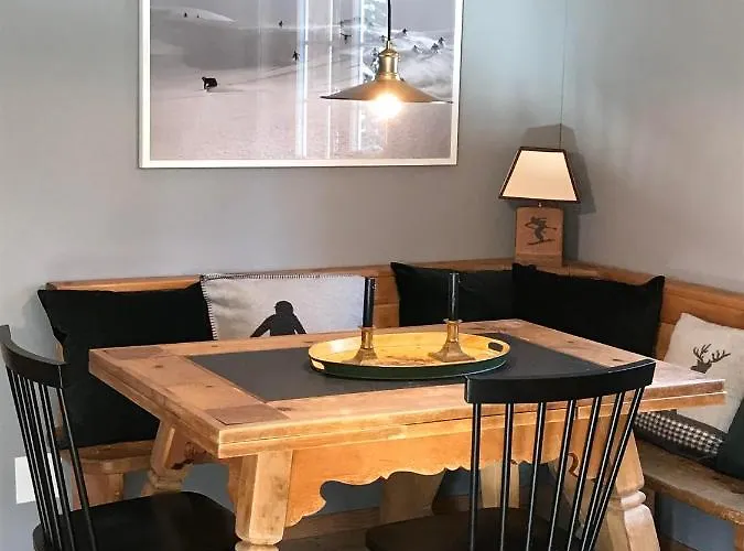 Han/Misafirhane Berghaus Alpenroesli *