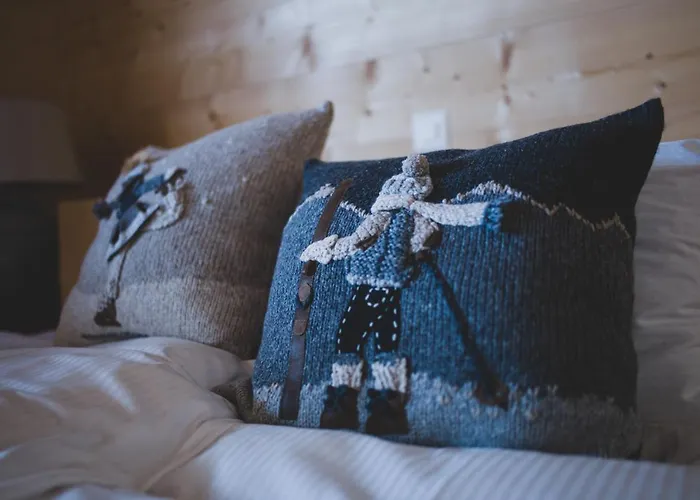 Berghaus Alpenroesli Han/Misafirhane