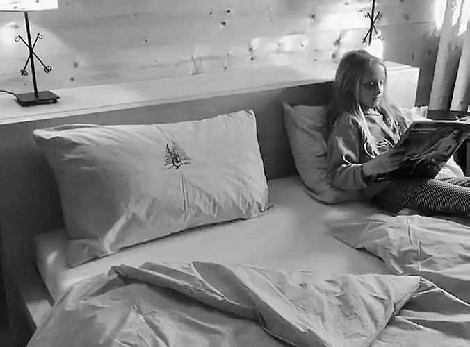 Berghaus Alpenroesli Han/Misafirhane *