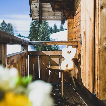 Πανδοχείο Berghaus Alpenroesli *