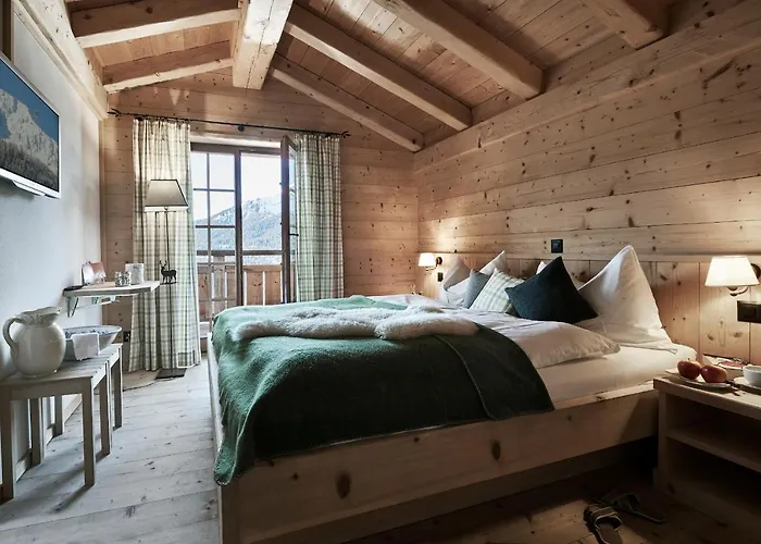 Berghaus Alpenroesli * Klosters