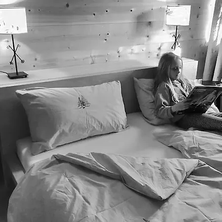 Berghaus Alpenroesli イン *